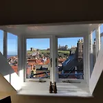 The Crows Nest