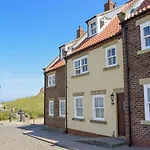 Bosun\'S Cottage - E3644