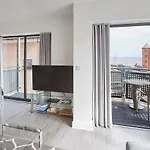 Host & Stay - Beach Pad