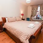 Trillo House