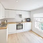 Host & Stay - Golden Lion Apartments