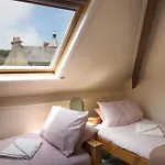 Discovery Accommodation