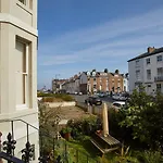 Host & Stay - Havelock Place Apartment