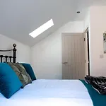 Arch View - 10 Mins From Whitby Beach