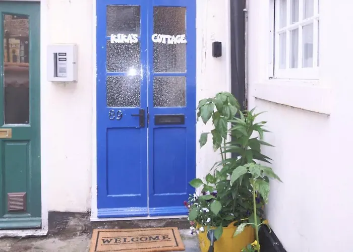 Kikas Cottage, Rear 89 Church Street, White Horse Yard