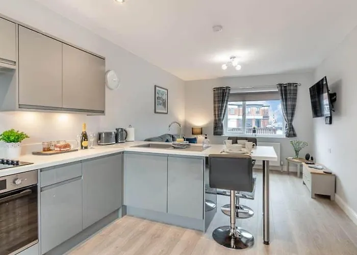 Madeline\'S View -A Smart And Modern 1 Bed Property With The Bonus Of A Large Driveway Parking Area