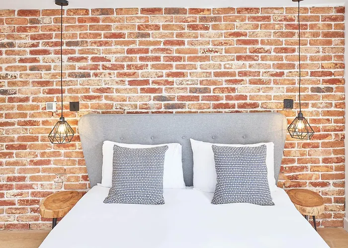 Host & Stay - Golden Lion Apartments