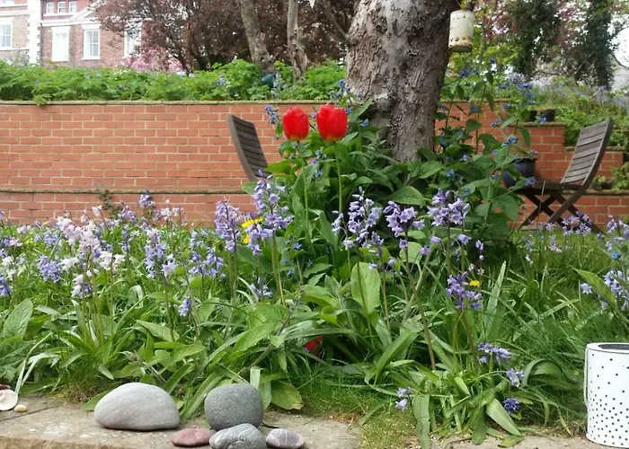 Secret Garden Hideaway