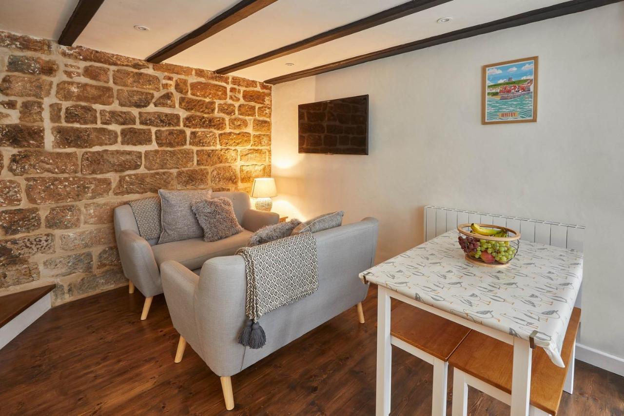Holiday home Host & - Dolphin 1736 Whitby