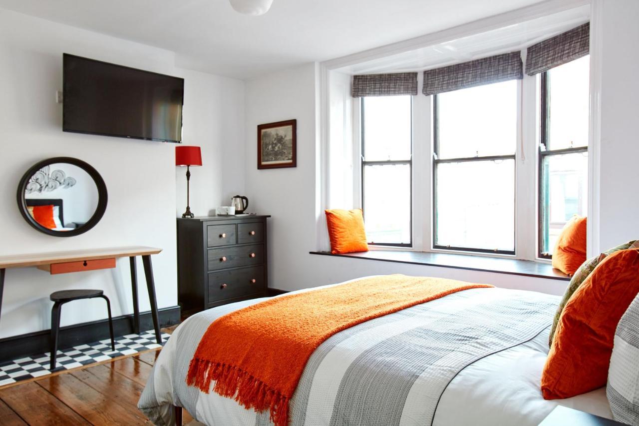 Jet Black Jewel Guest house 3*