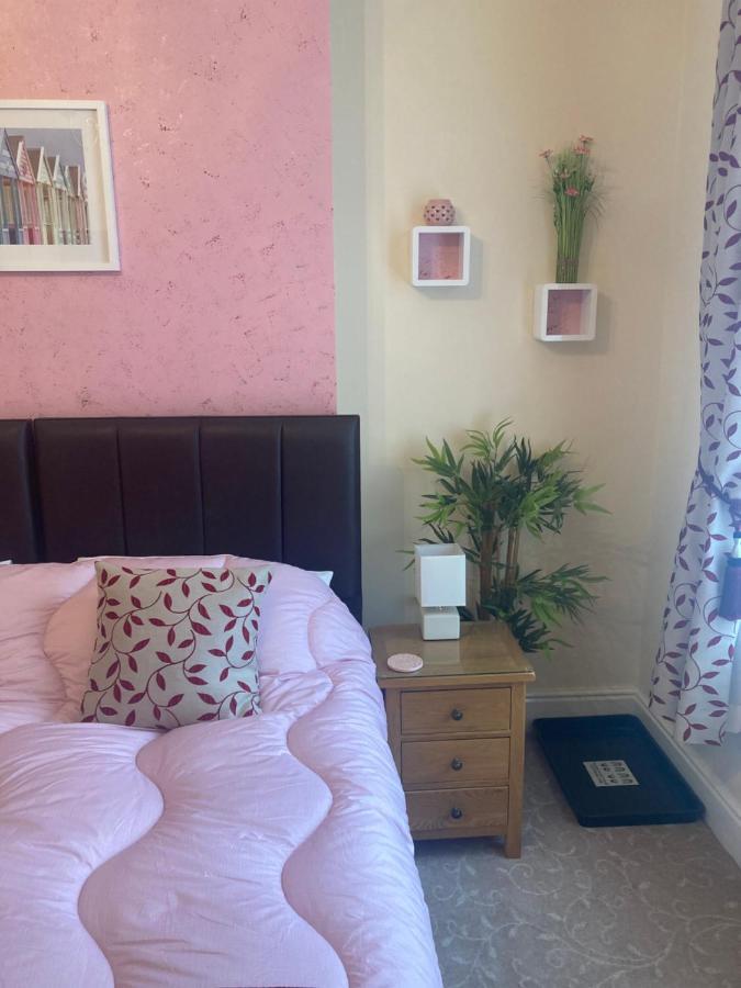 Ellies Bed & Breakfast 4*