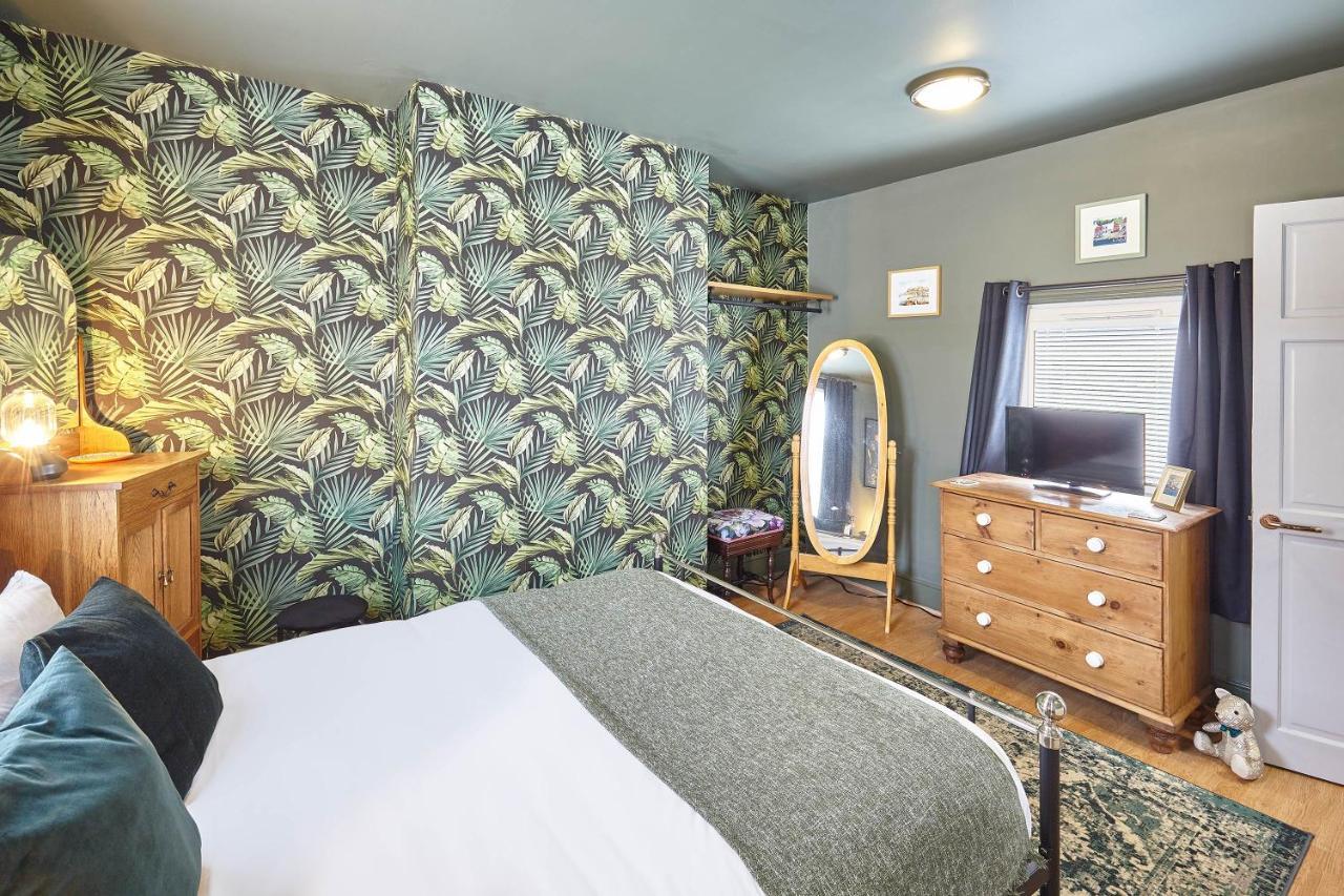Holiday home Host & - May House