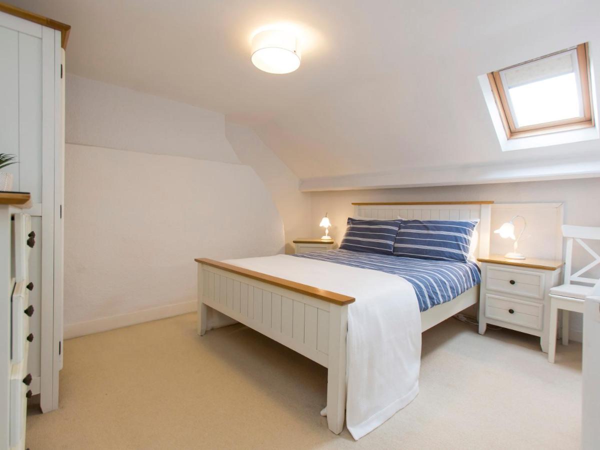 6 Abbey Terrace * Whitby