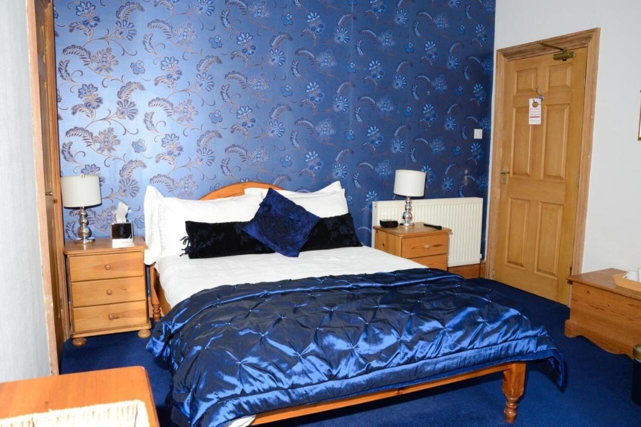 Guest house Pinewood House 3*