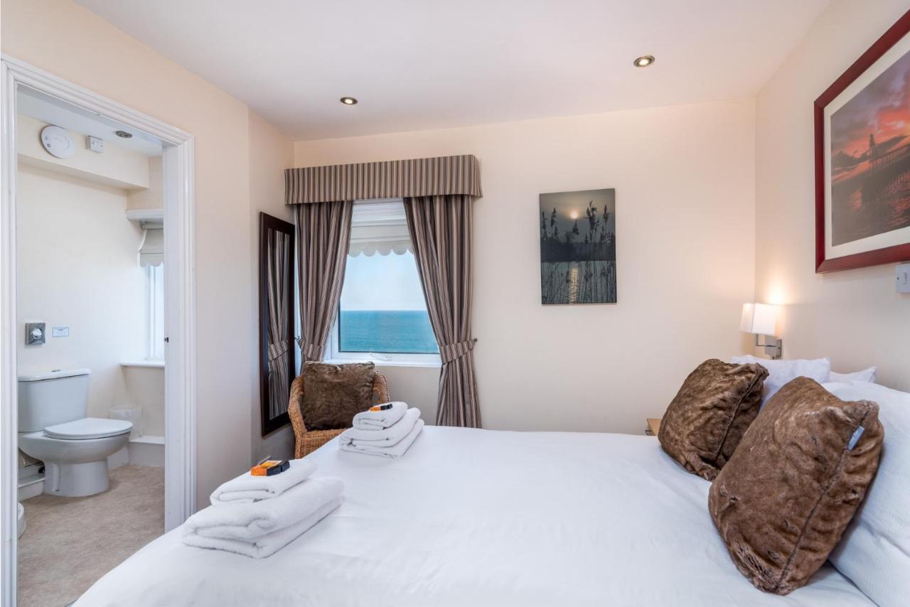 Guest house Riviera Whitby