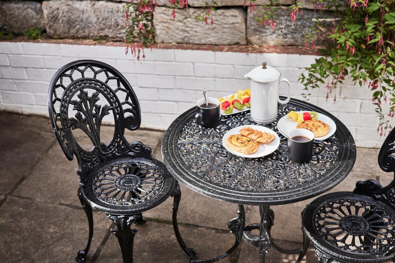 Lux Near Pannett Park/cinder Trail * Whitby