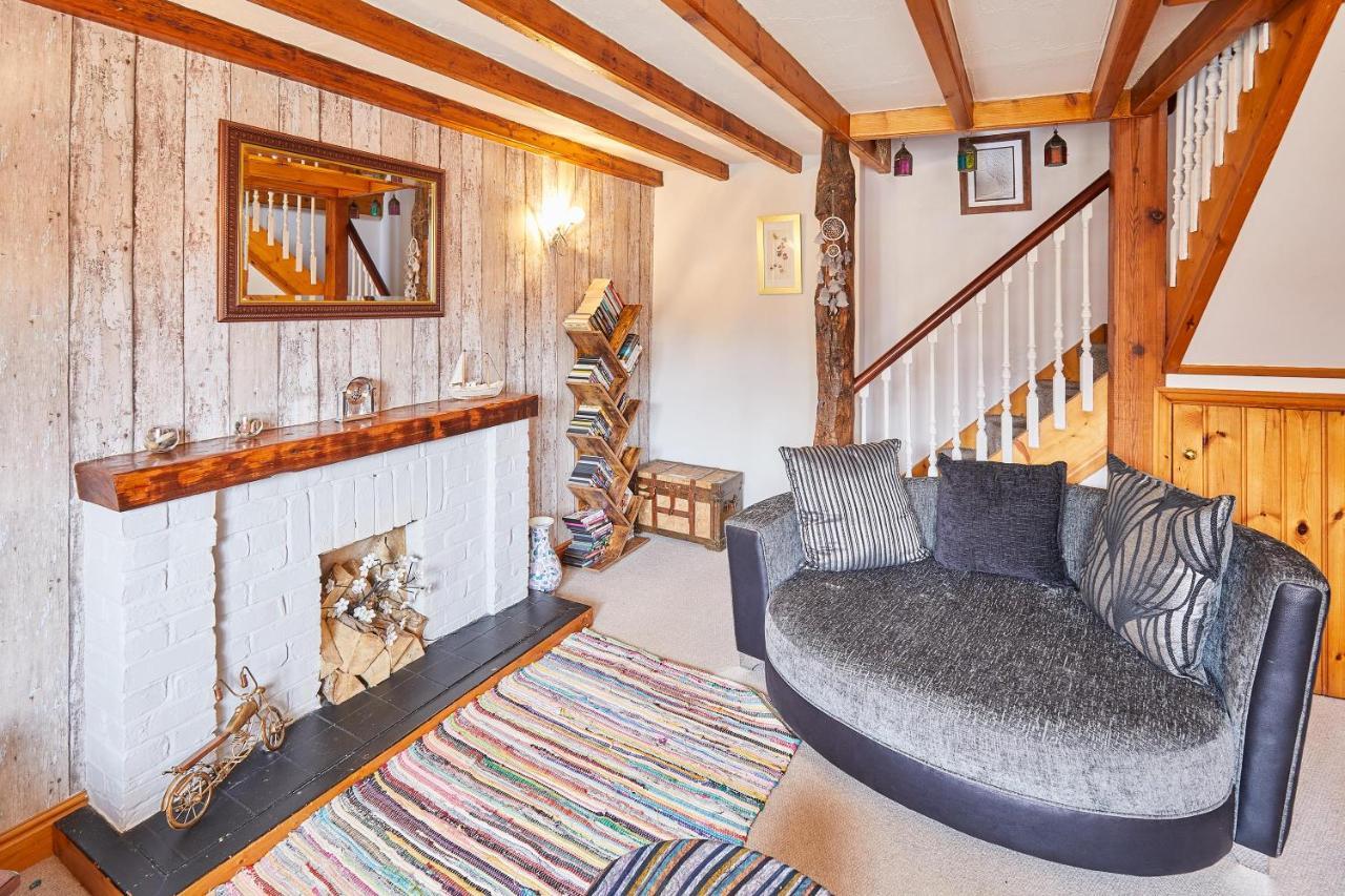 Host & - Oldcorn Apartment *