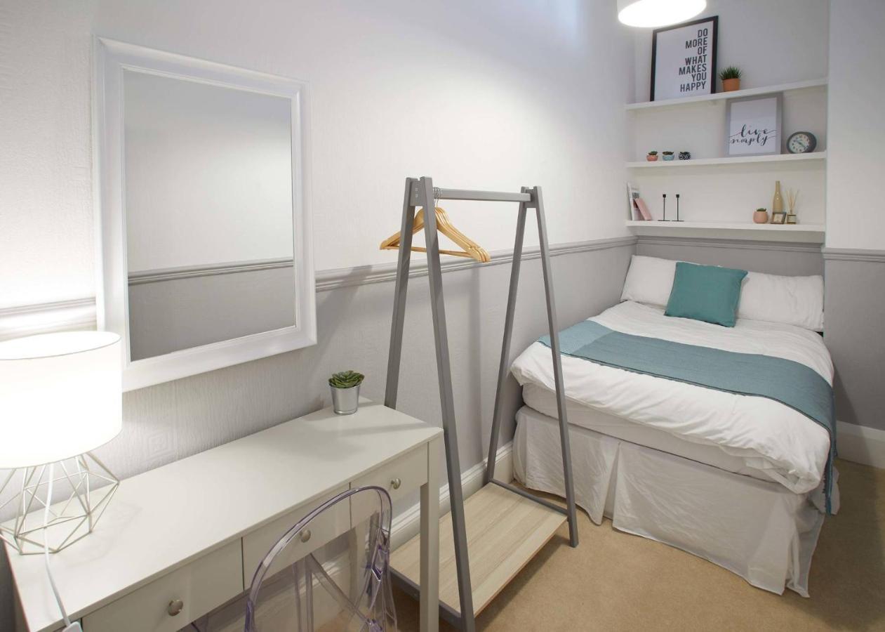 Host & - Havelock Place Whitby