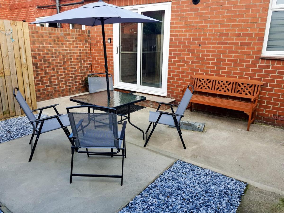 Madeline's View -a Smart And Modern 1 Bed With The Bonus Of A Large Driveway Parking Area Holiday home *