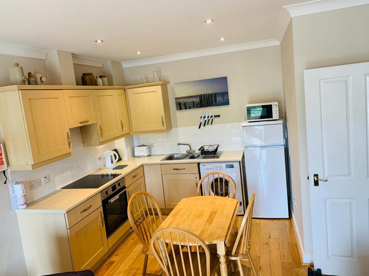 The Slipway Apartment *