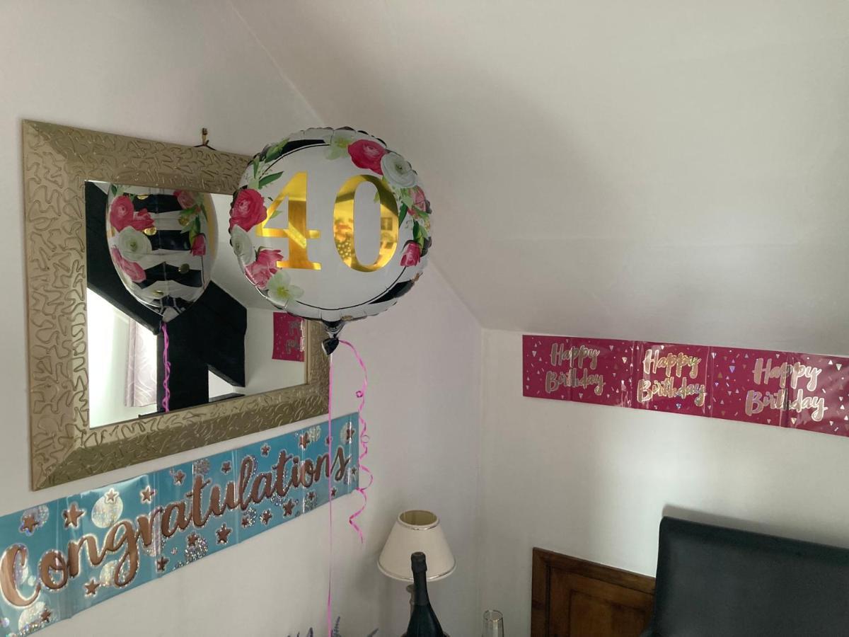 Ellies Bed & Breakfast 4*