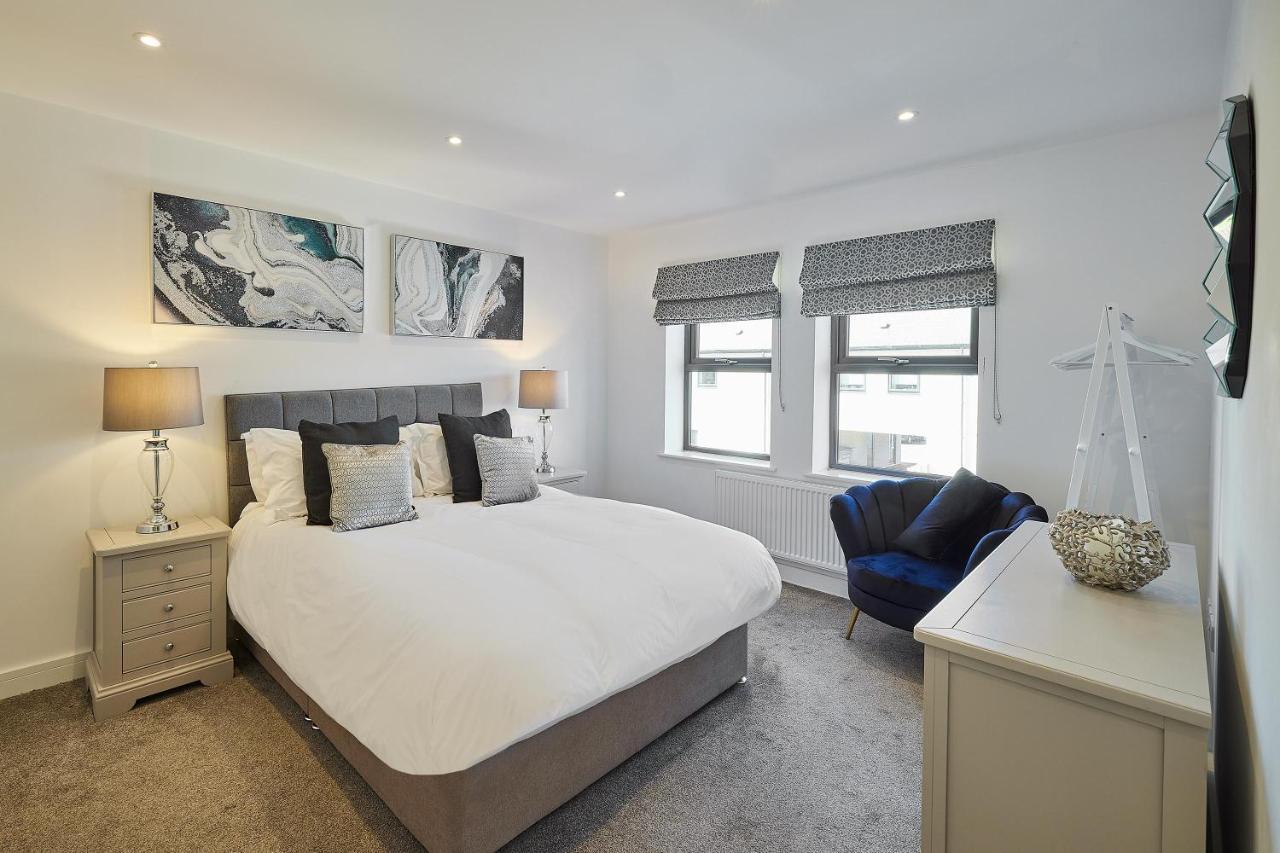 Apartment Host & - Pad Whitby