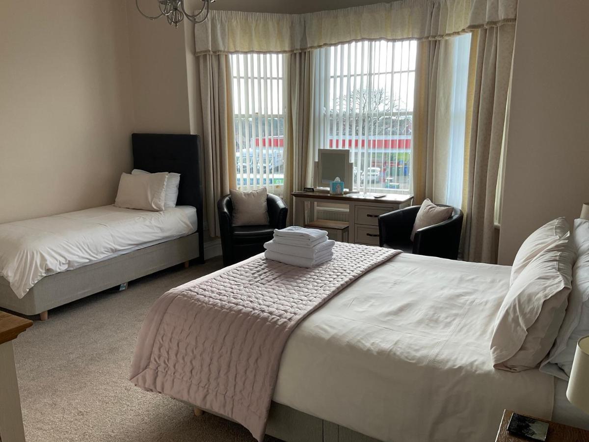 Guest house Glenora 2*
