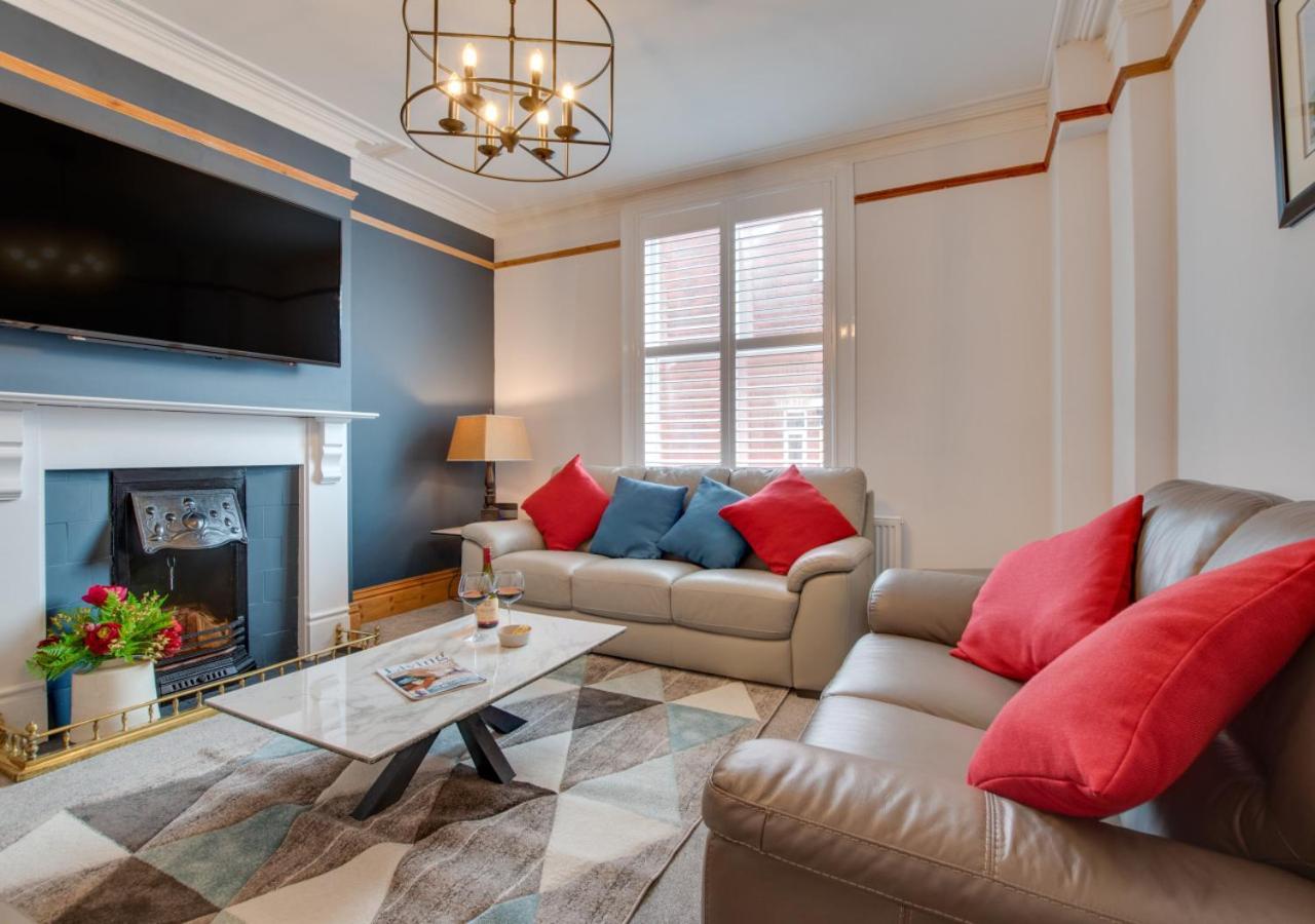 Ellingham House Holiday home *
