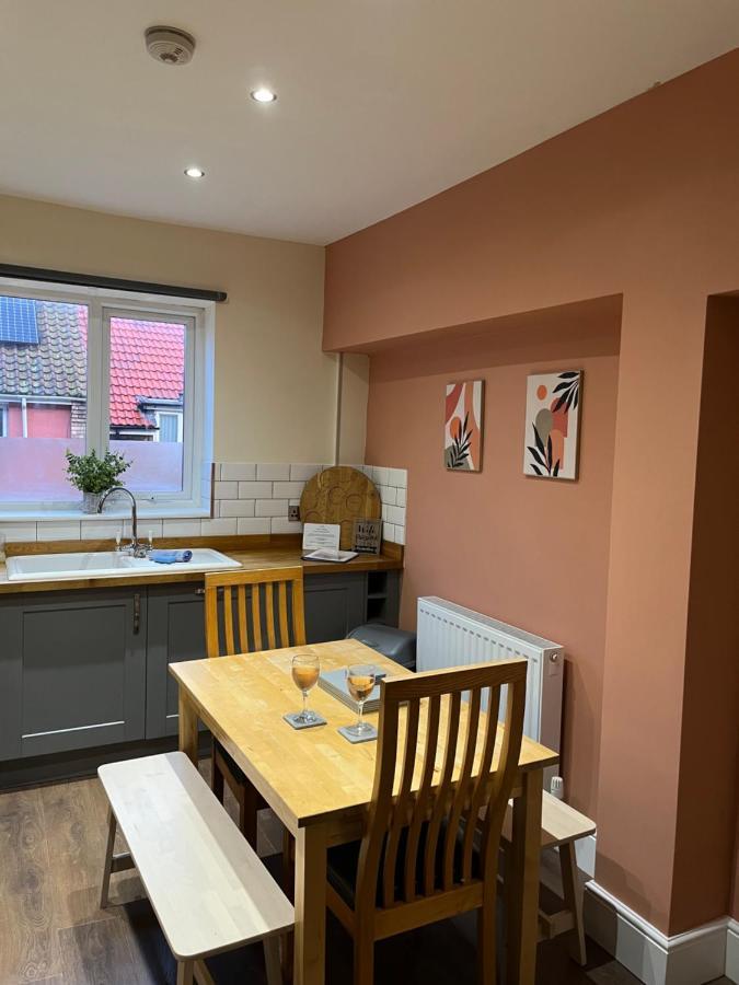 Elysium Holiday Lets - Elysium House, Gorgeous Victorian Townhouse In Central Whitby