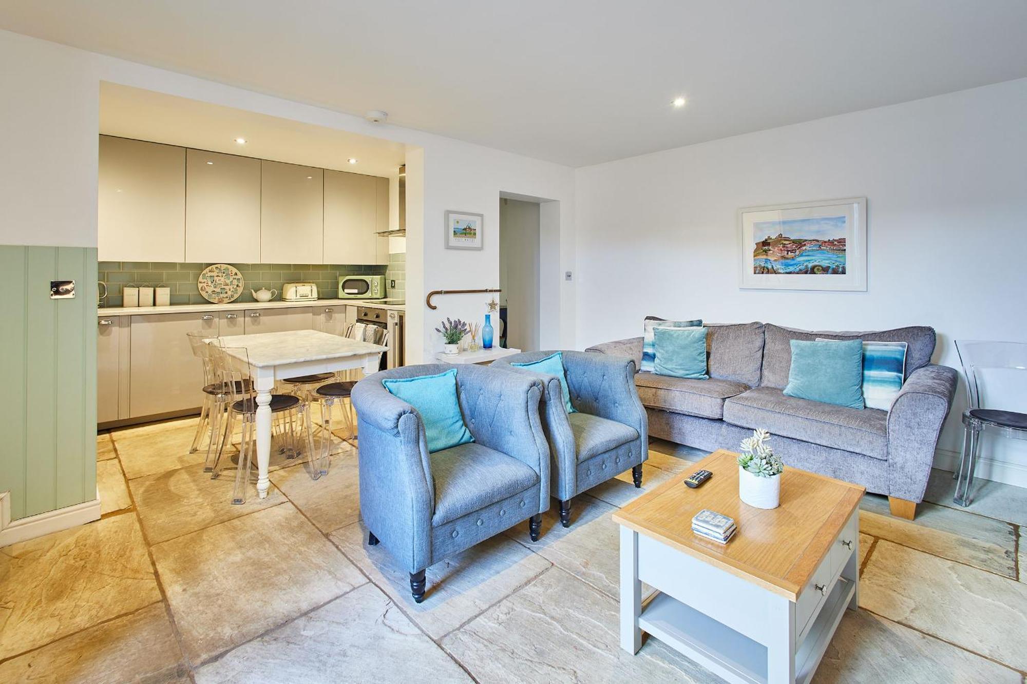 Apartment Host & - The Courtyard Retreat Whitby
