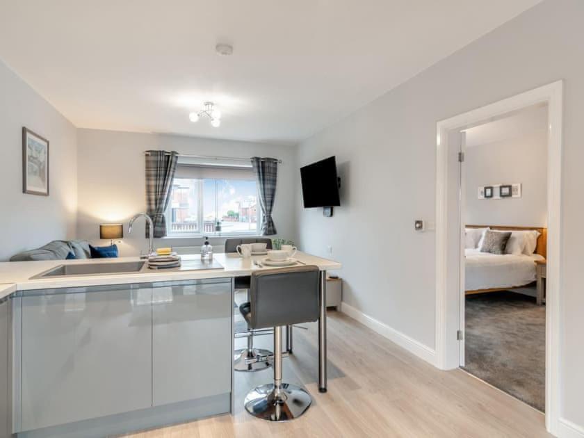 Madeline's View -a Smart And Modern 1 Bed With The Bonus Of A Large Driveway Parking Area Holiday home