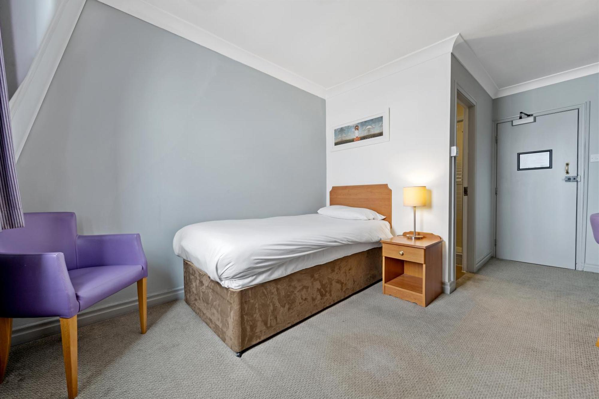 Royal Whitby Hotel 3*