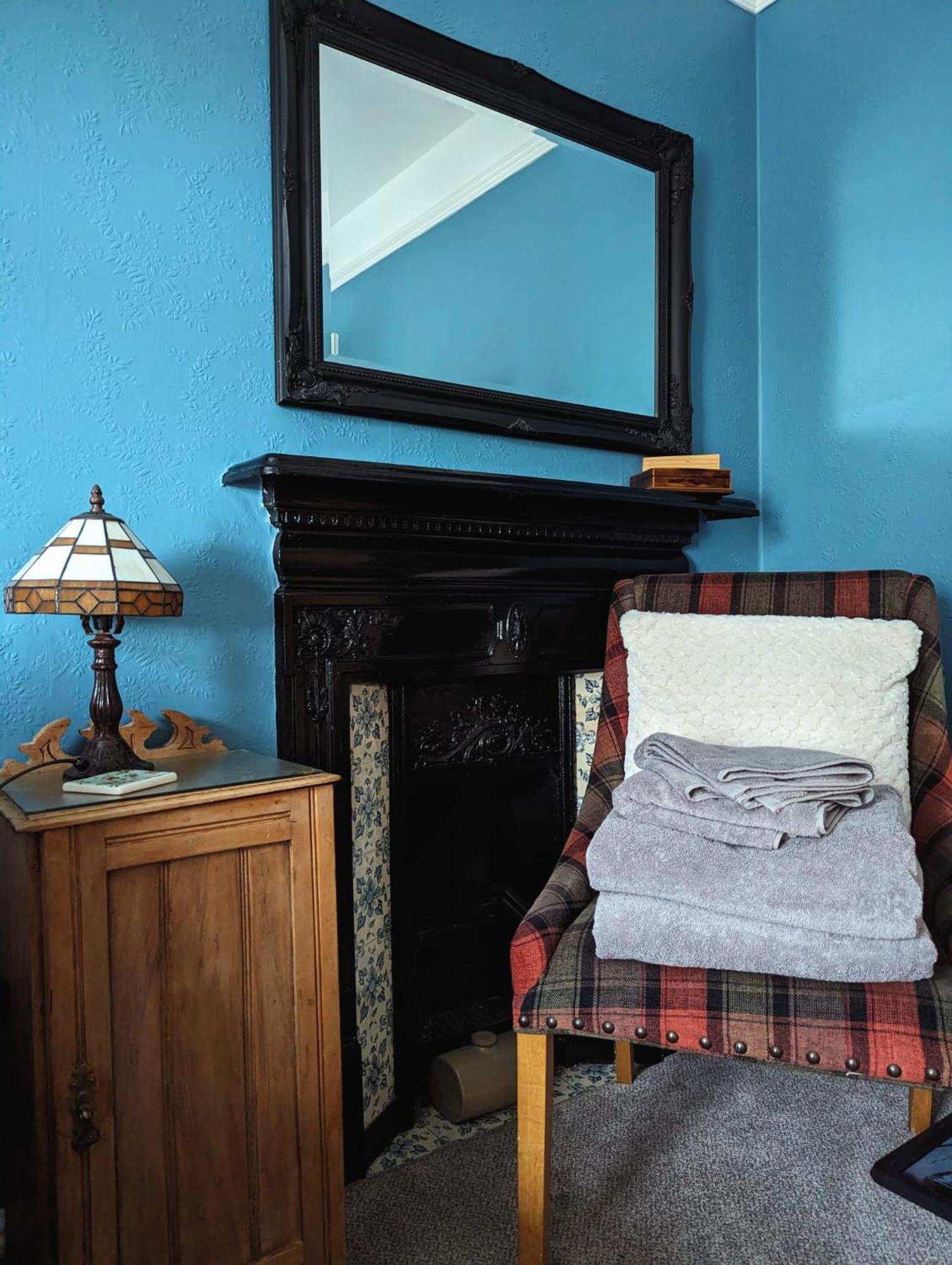 Number 18 Bed & Breakfast *