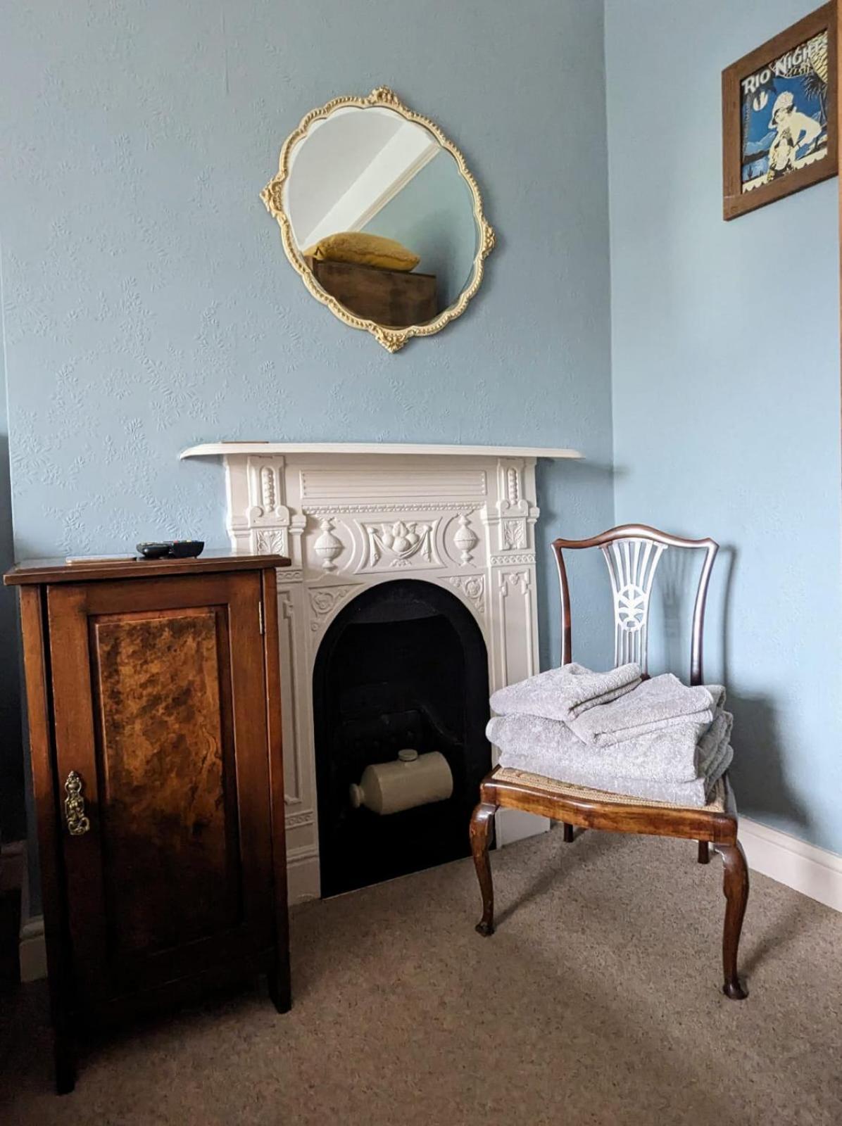 Number 18 Bed & Breakfast *