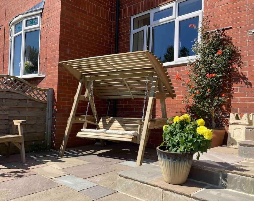 Dovedale House Holiday home *