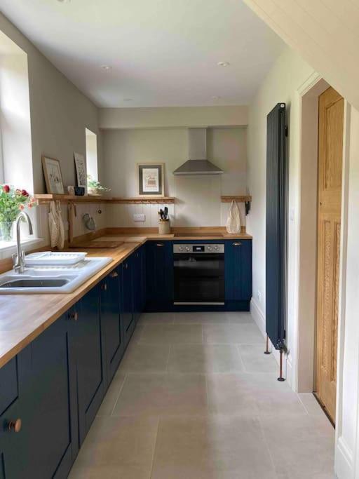 Dovedale House *