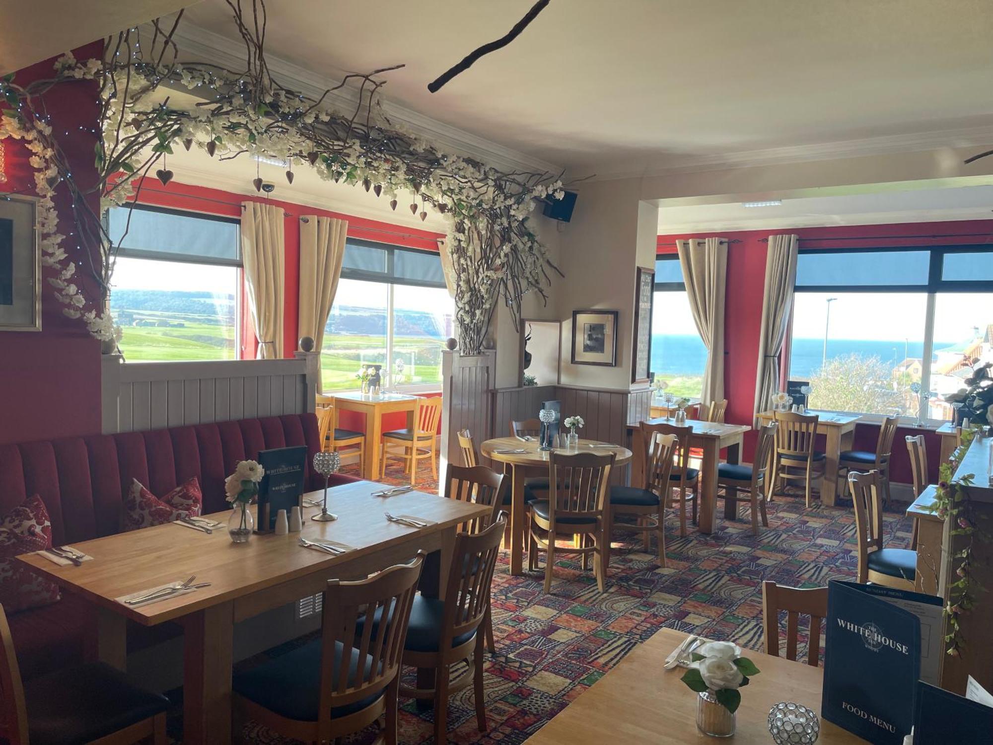 The White House Inn - Whitby Inn 4*