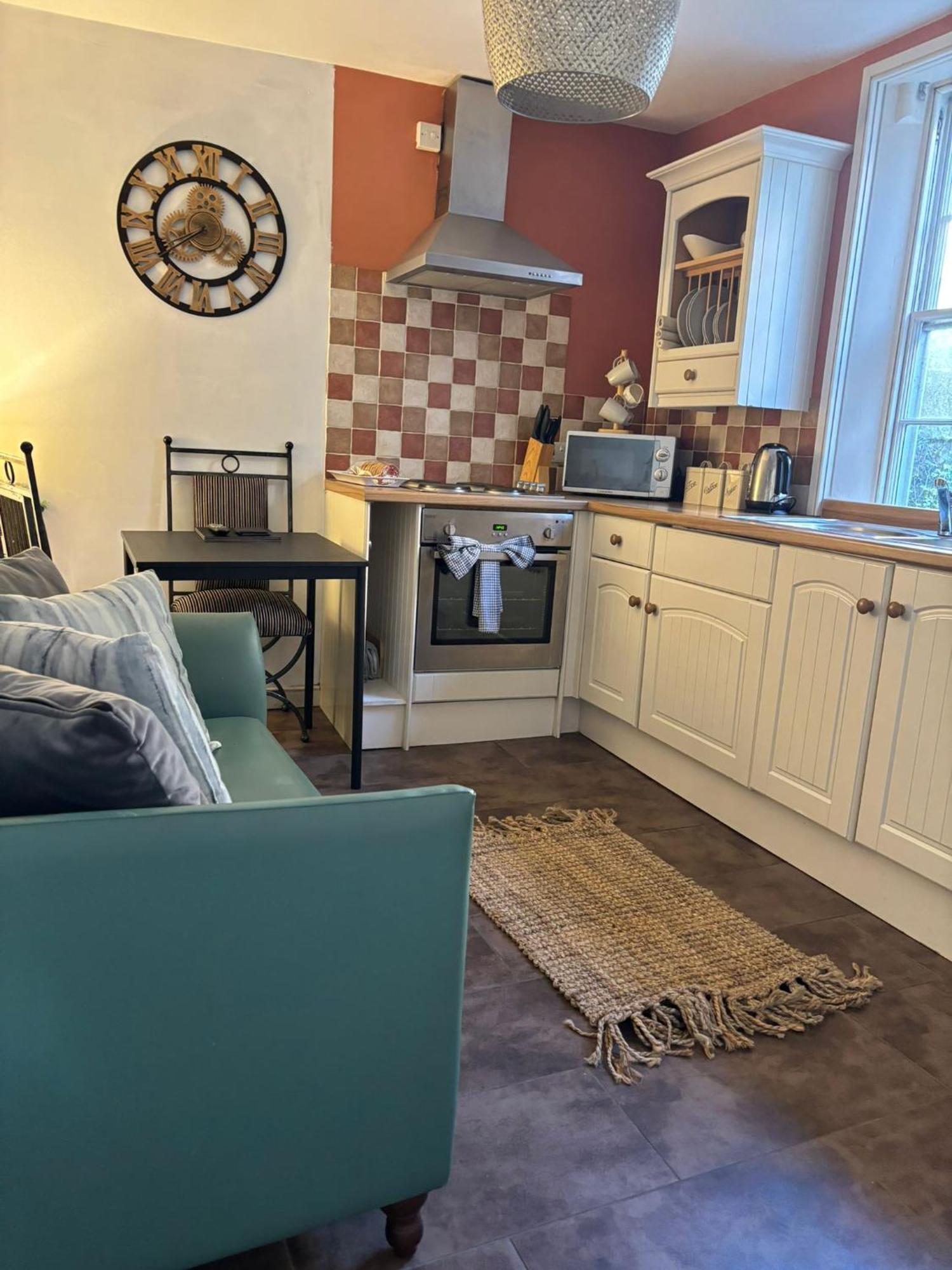 Stunning Views Of Habour Apartment