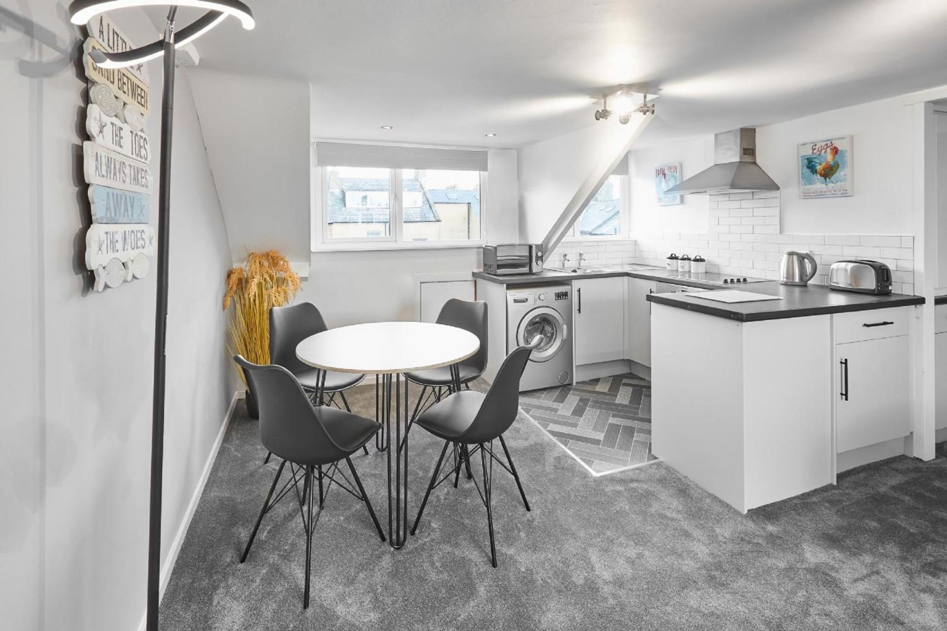 4 Glencoe Whitby