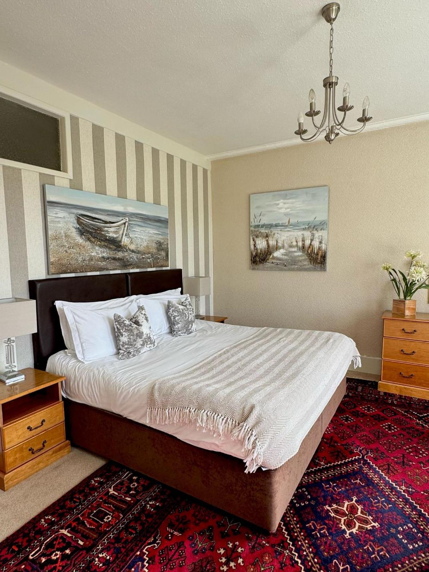 The White House Inn - Whitby