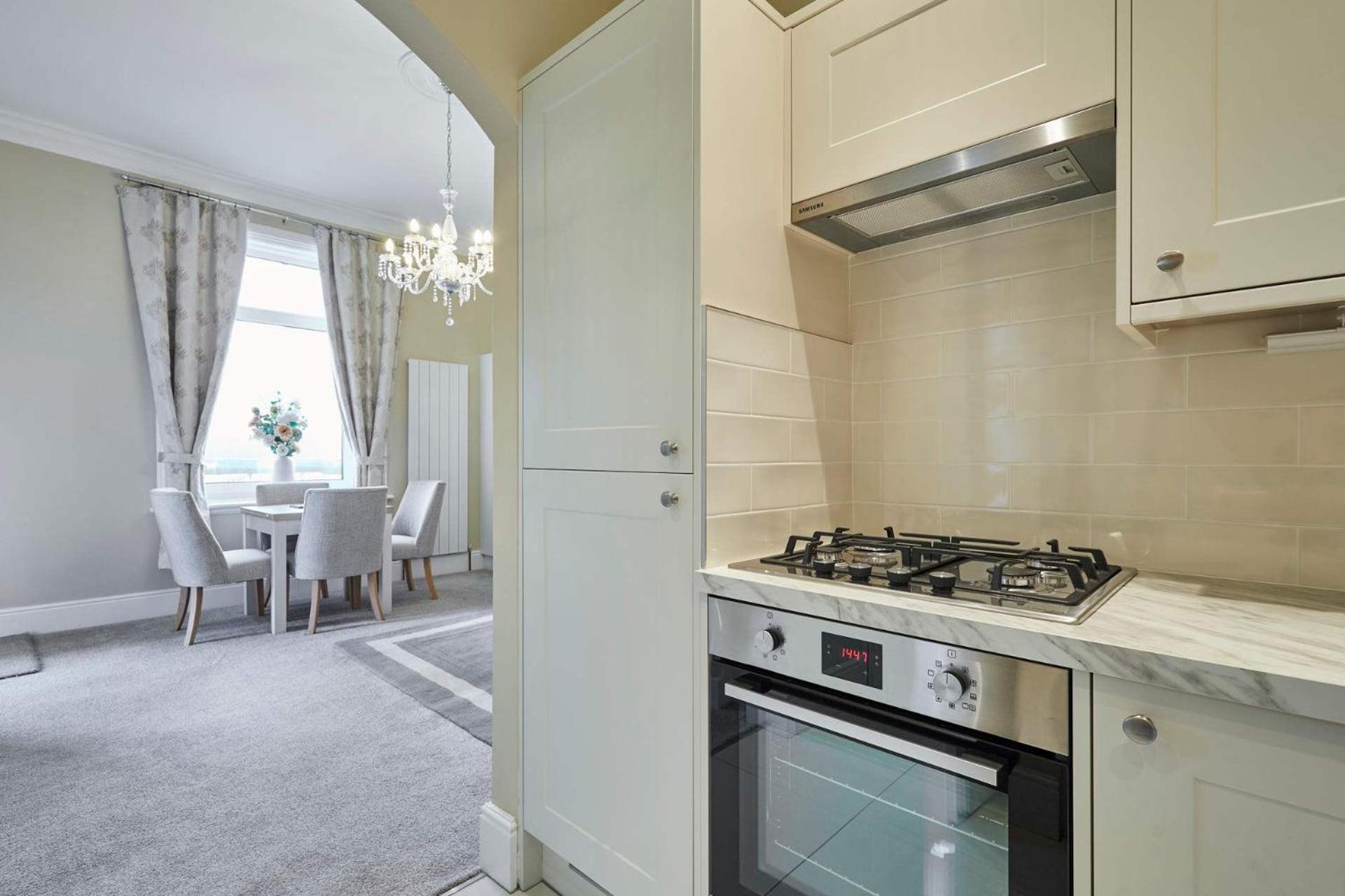 Host & - 3 Metropole Towers Apartment Whitby