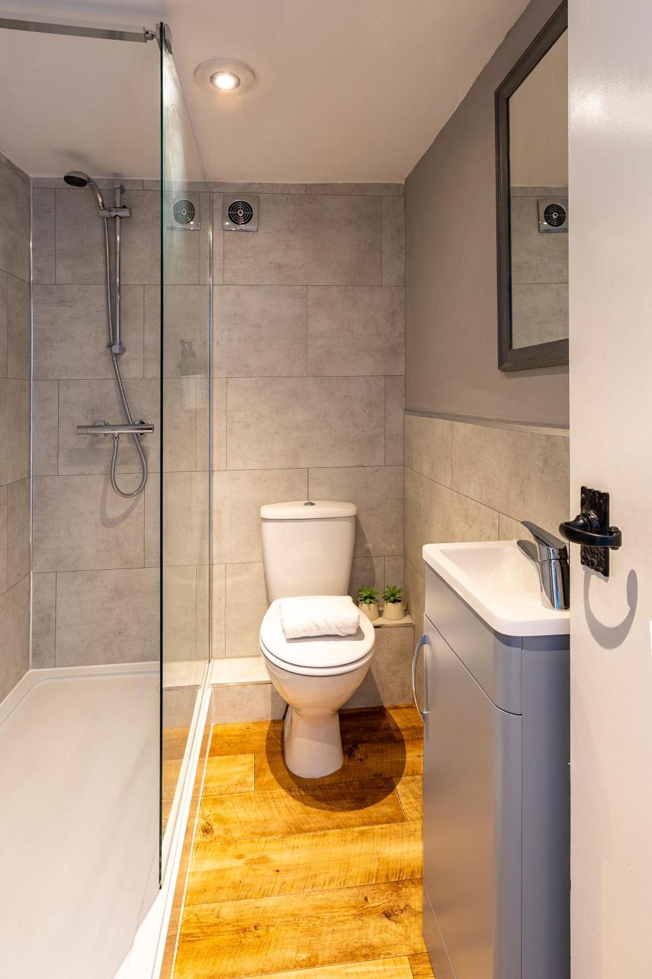 The Bolt Hole Town Centre, Dog Friendly Whitby