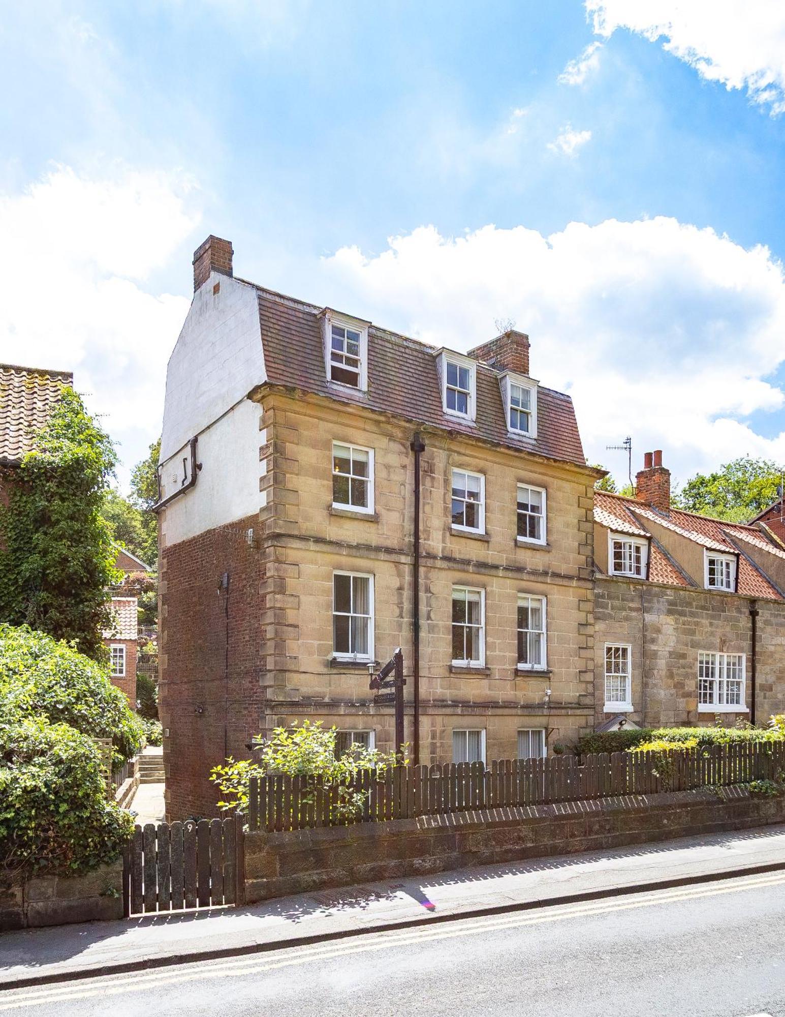 The Bolt Hole Town Centre, Dog Friendly Apartment