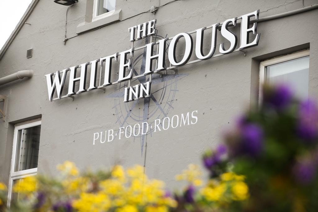 The White House Inn - Whitby Inn
