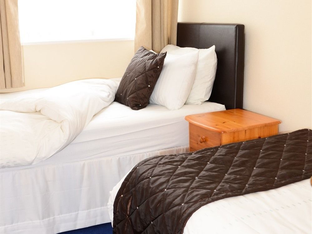 Pinewood House Guest house