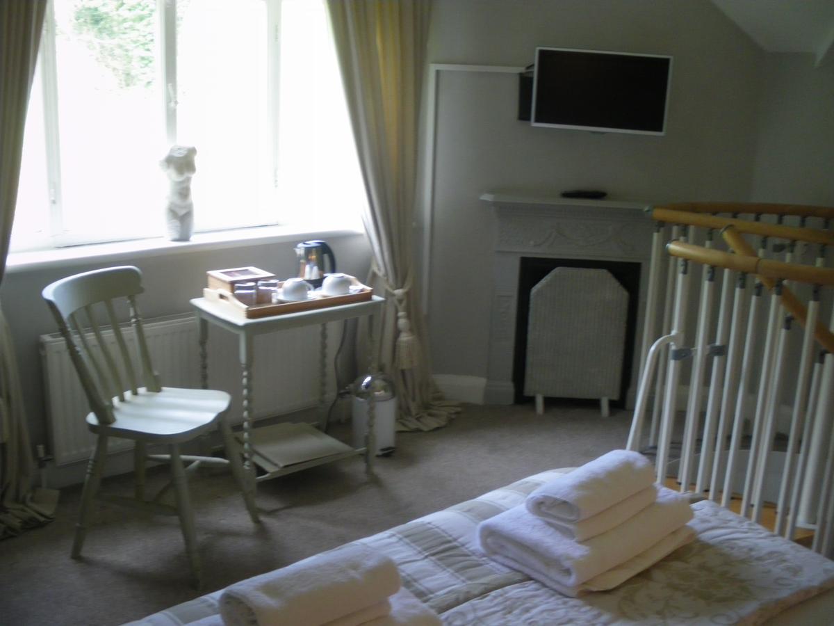 The Woodlands Hotel, Sandsend Hotel *