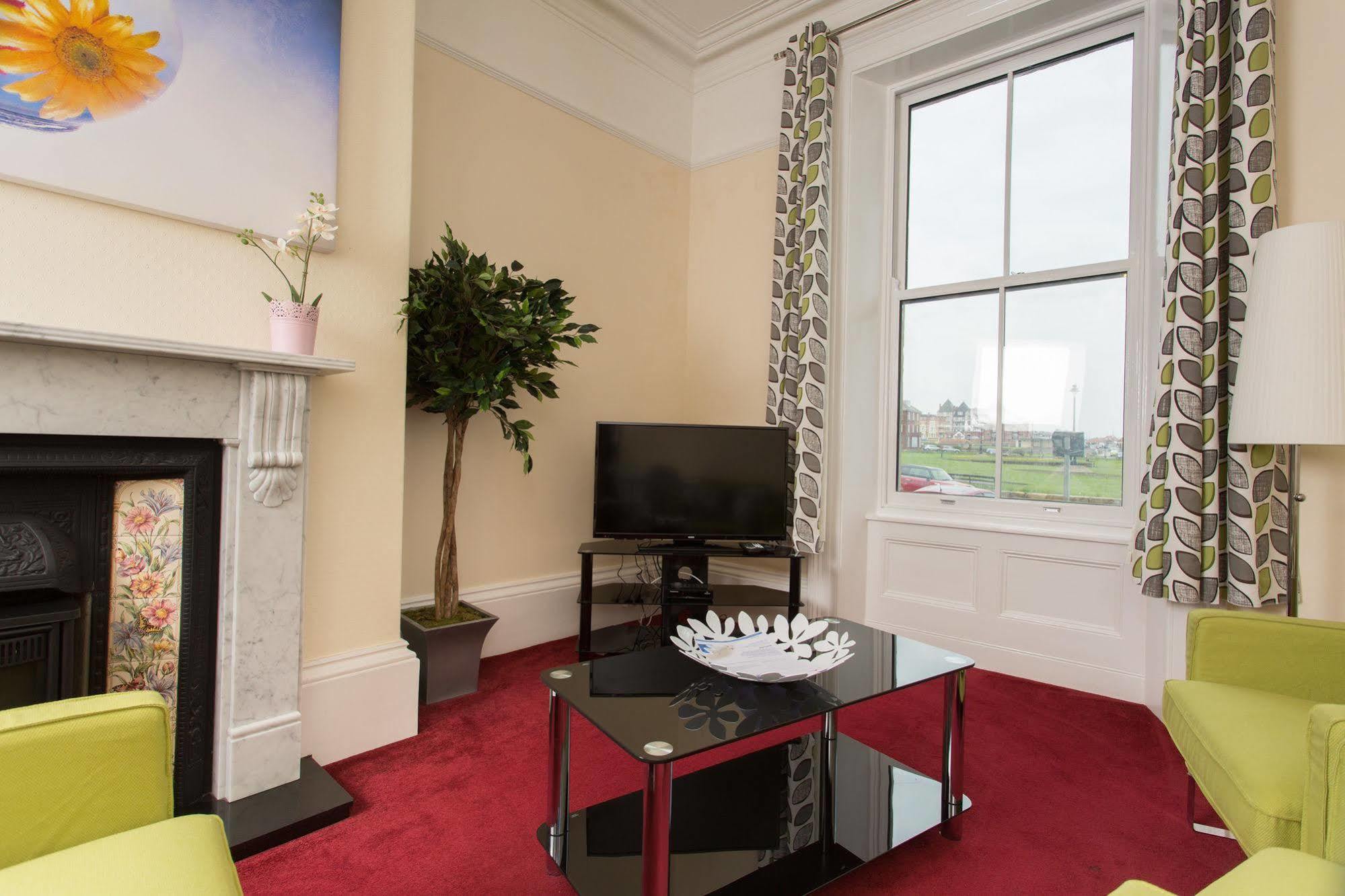 Aparthotel Discovery