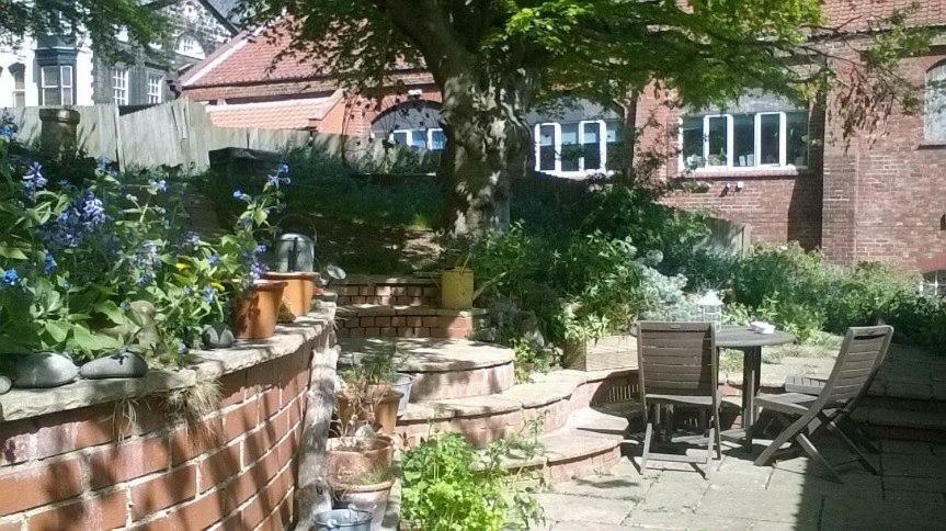 Apartment Secret Garden Hideaway *