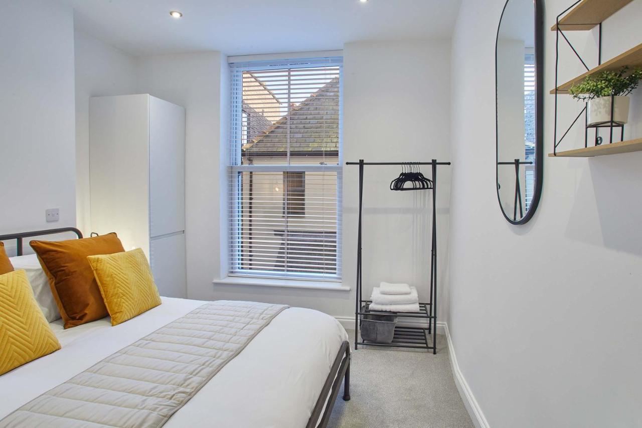 Apartment Host & - One, Hudsons Yard House