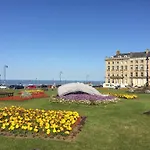Crescent Garden House